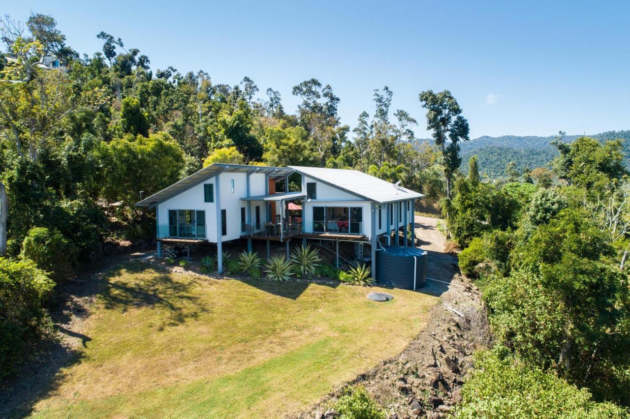 Mandalay Escape, Seclusion & Serenity With A Pool Airlie Beach Εξωτερικό φωτογραφία